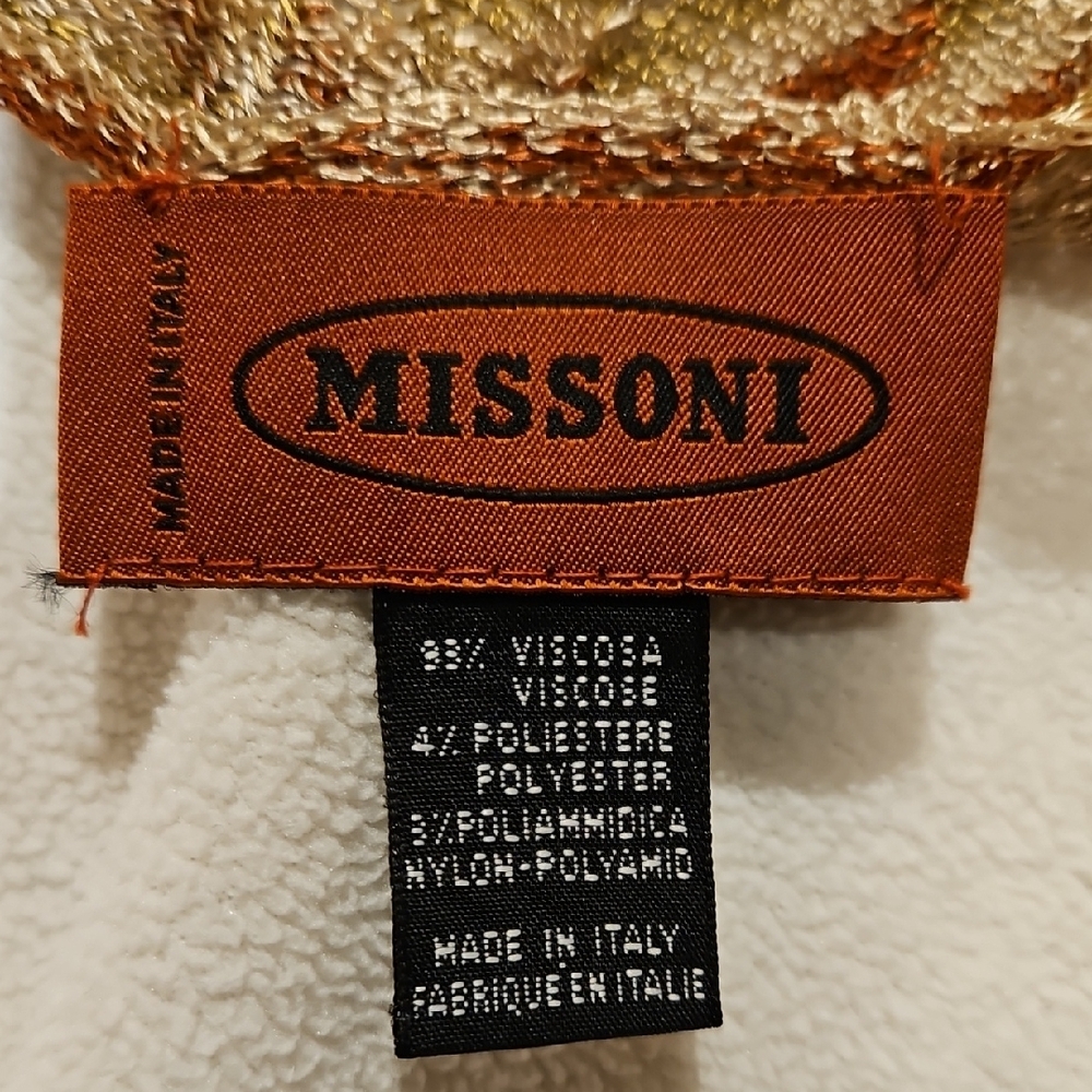 Missoni Vibrant Wrap - Picture 4 of 10